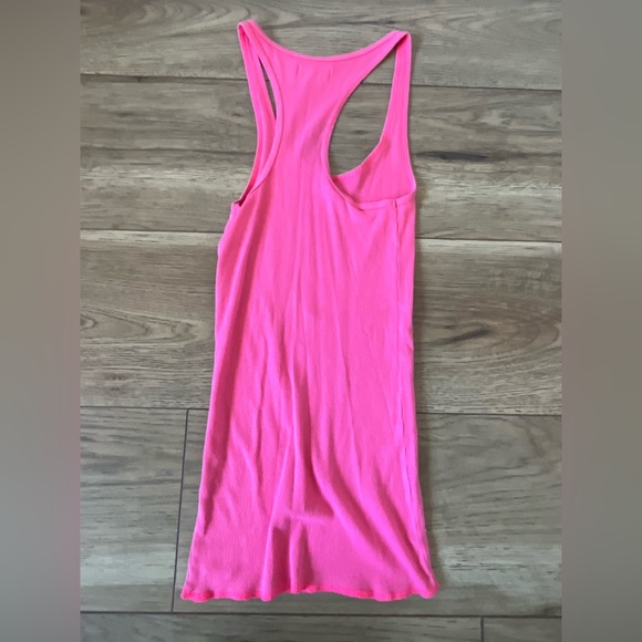 Pink tank top from Hollister in a size small - Picture 2 of 2